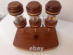 Fantastic Clock by Monjibox Nixie IN14 tubes Mahogany case