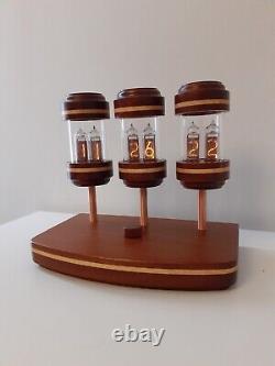 Fantastic Clock by Monjibox Nixie IN14 tubes Mahogany case