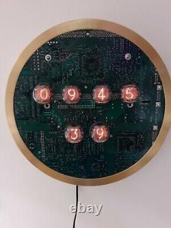 Monjibox Nixie Wall clock with German Z560M Nixie tubes