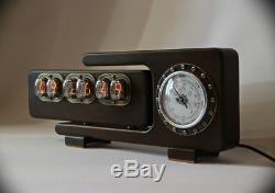 Nixie Tube Clock 6x with barometer presented in 2 colors in an exclusive case