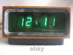 USSR RARE 1980s VFD indicator IV-12 Table clock ELEKTRONIKA G9.02 WOODEN CASE