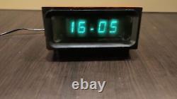 VINTAGE OLD RARE SOVIET USSR LAMP NIXIE TUBE CLOCK ELEKTRONIKA 4 1980s RUSSIA